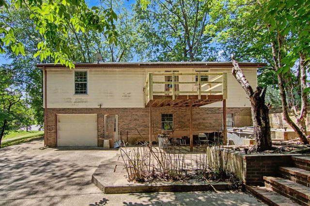 313 Southern Dr, Clarksville, TN 37042