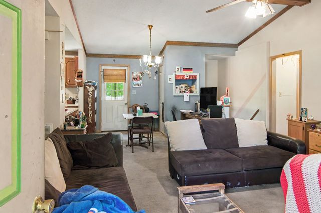 313 Southern Dr, Clarksville, TN 37042