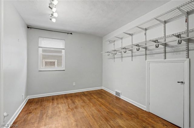 674 Upper Merriman Drive, Akron, OH 44303