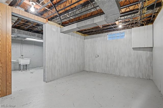 674 Upper Merriman Drive, Akron, OH 44303