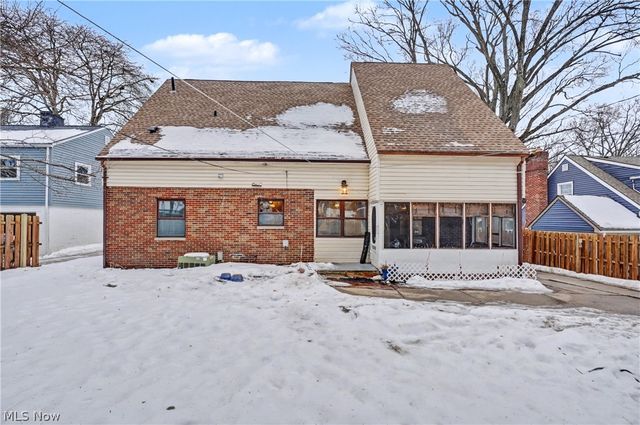 674 Upper Merriman Drive, Akron, OH 44303