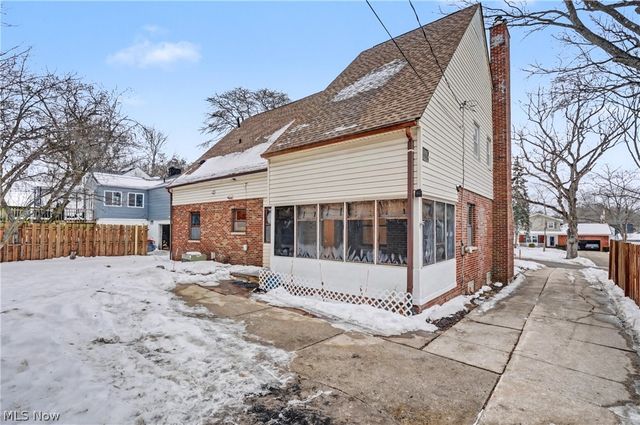 674 Upper Merriman Drive, Akron, OH 44303