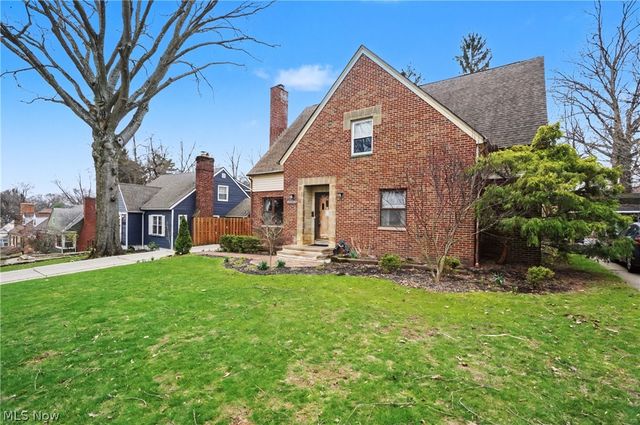 674 Upper Merriman Drive, Akron, OH 44303