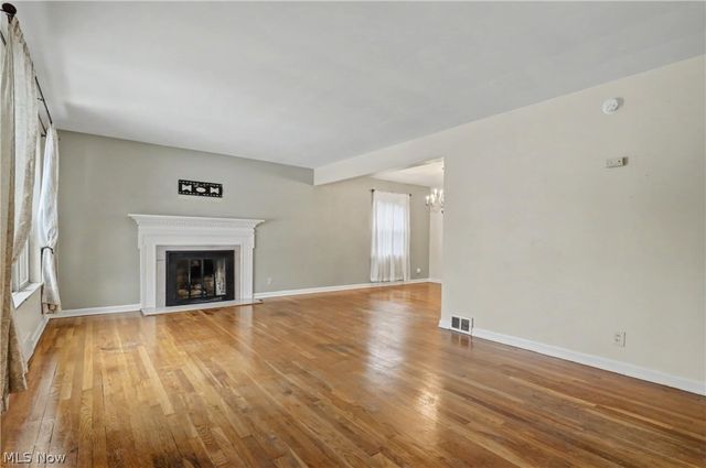 674 Upper Merriman Drive, Akron, OH 44303