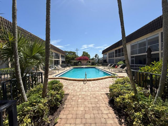 342 Southwind Drive 122, North Palm Beach, FL 33408