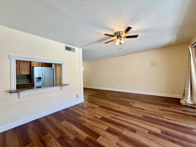 342 Southwind Drive 122, North Palm Beach, FL 33408