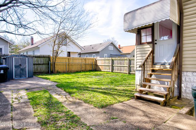 728 N Barbee Way, Louisville, KY 40217