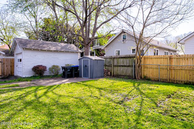 728 N Barbee Way, Louisville, KY 40217