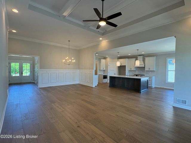17915 Shakes Creek Dr, Fisherville, KY 40023