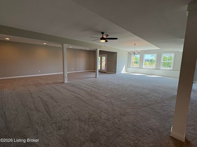 17915 Shakes Creek Dr, Fisherville, KY 40023