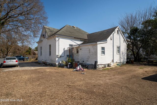 206 Pinecrest Drive, Warsaw, NC 28398