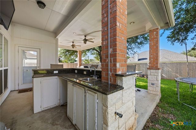 910 Neuberry Cliffe, Temple, TX 76502