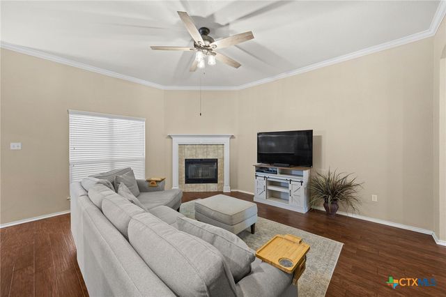 910 Neuberry Cliffe, Temple, TX 76502