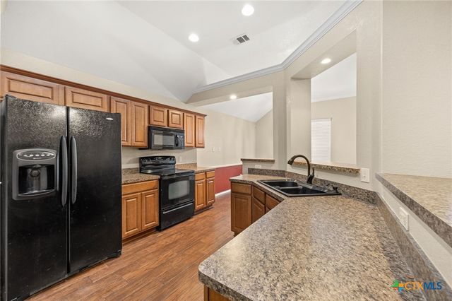 910 Neuberry Cliffe, Temple, TX 76502