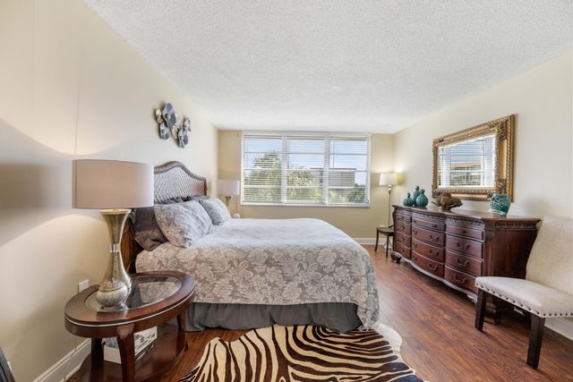900 DOGWOOD Drive 339, Delray Beach, FL 33483