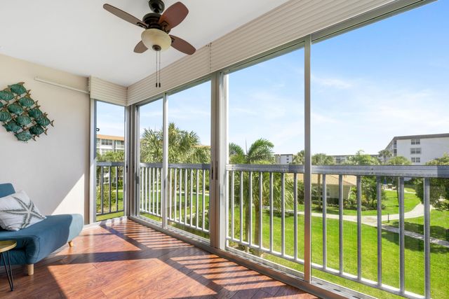900 DOGWOOD Drive 339, Delray Beach, FL 33483