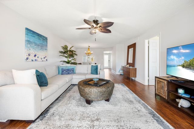 900 DOGWOOD Drive 339, Delray Beach, FL 33483