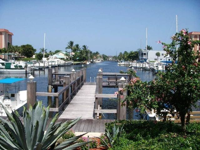 900 DOGWOOD Drive 339, Delray Beach, FL 33483