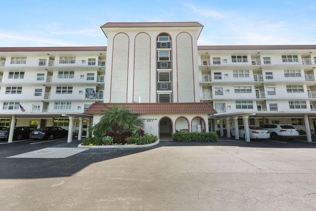 900 DOGWOOD Drive 339, Delray Beach, FL 33483