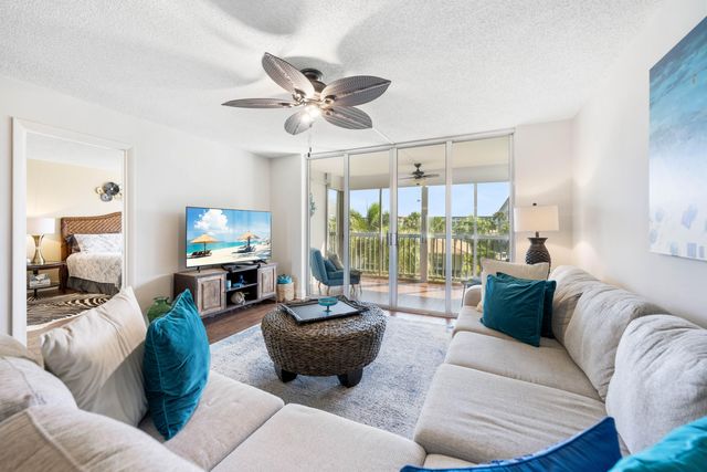 900 DOGWOOD Drive 339, Delray Beach, FL 33483