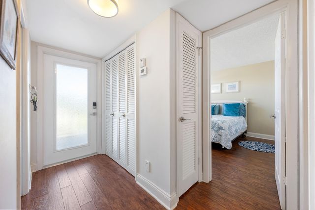 900 DOGWOOD Drive 339, Delray Beach, FL 33483