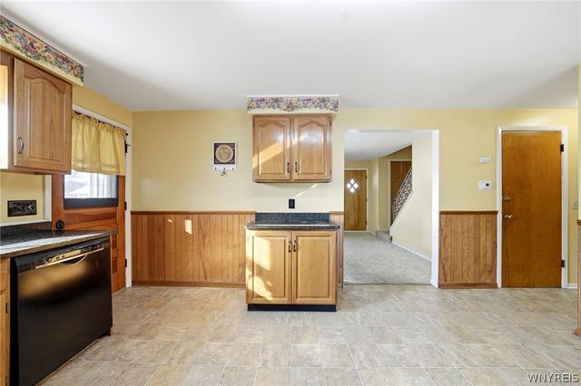 291 North Willowlawn Parkway, Cheektowaga, NY 14206