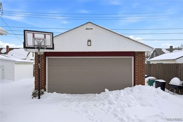 291 North Willowlawn Parkway, Cheektowaga, NY 14206