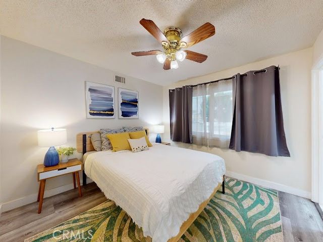 6631 Walton Dr, Huntington Beach, CA 92647