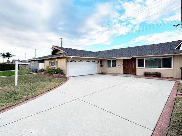6631 Walton Dr, Huntington Beach, CA 92647