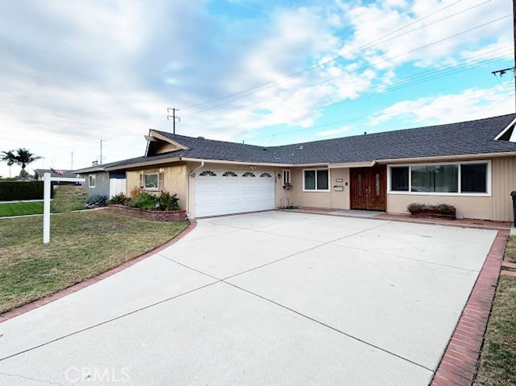 6631 Walton Dr, Huntington Beach, CA 92647 — photo 2