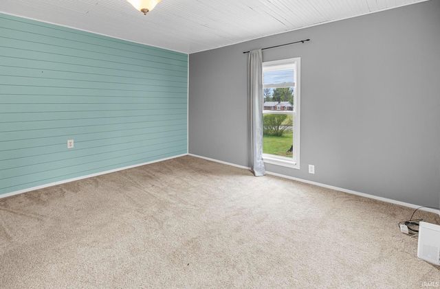 4435 N Hemmerlein Street, Dubois, IN 47527