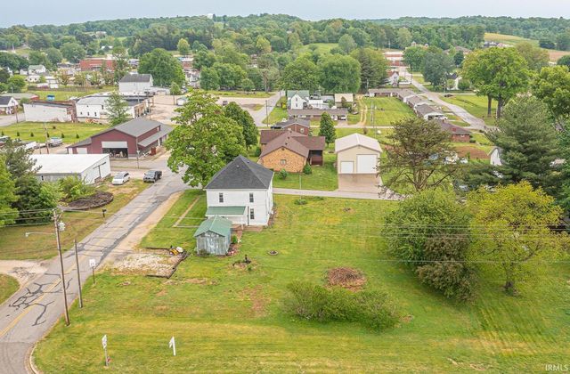 4435 N Hemmerlein Street, Dubois, IN 47527