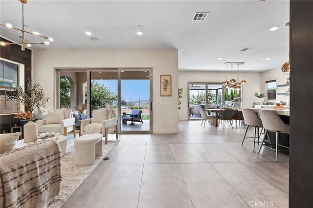 109 Ritual, Irvine, CA 92618