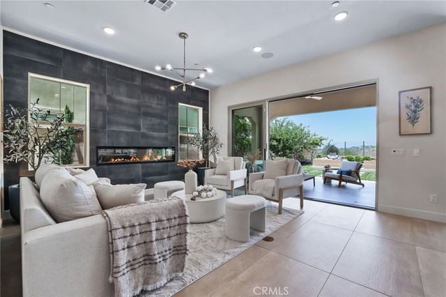 109 Ritual, Irvine, CA 92618