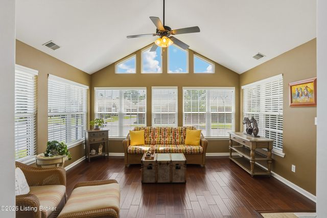 10717 Glenmary Springs Dr, Louisville, KY 40291