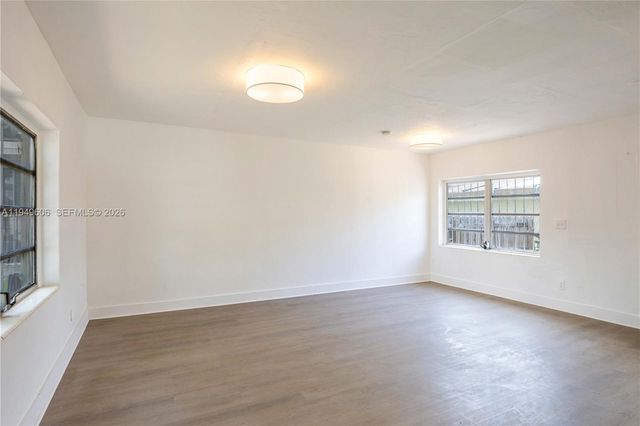 8031 NW 12th Ct, Miami, FL 33147