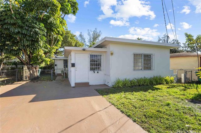 8031 NW 12th Ct, Miami, FL 33147