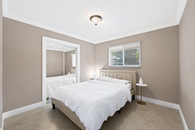 1120 Renmar Drive, Plantation, FL 33317