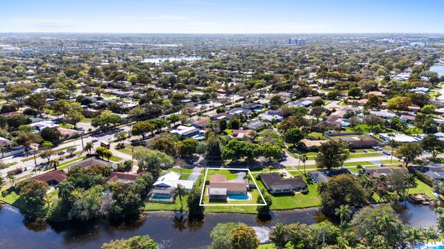 1120 Renmar Drive, Plantation, FL 33317