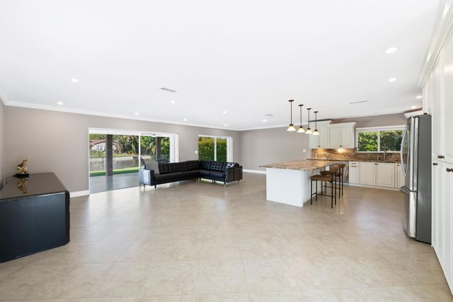 1120 Renmar Drive, Plantation, FL 33317