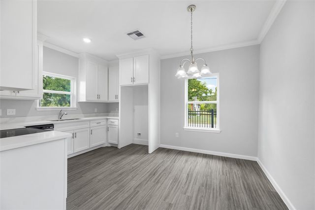 7415 Dyer Street, Houston, TX 77088