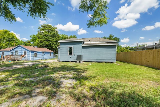 7415 Dyer Street, Houston, TX 77088