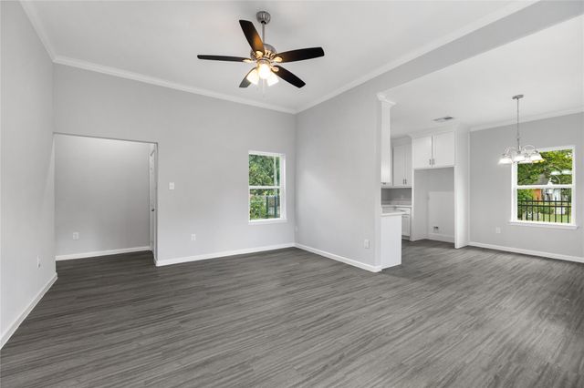 7415 Dyer Street, Houston, TX 77088