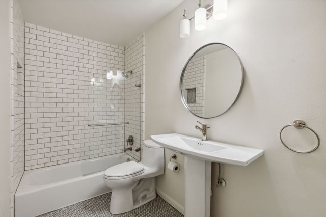3532 Timberview Road, Dallas, TX 75229