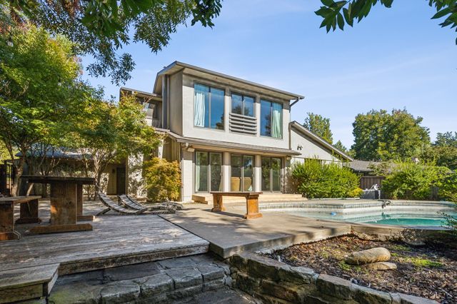 3532 Timberview Road, Dallas, TX 75229