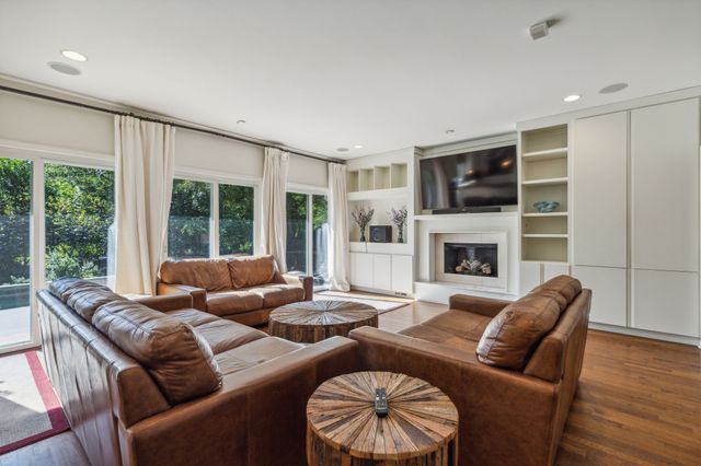 3532 Timberview Road, Dallas, TX 75229