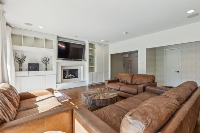 3532 Timberview Road, Dallas, TX 75229