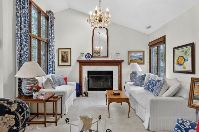 1120 Ponderosa Court, Darien, IL 60561