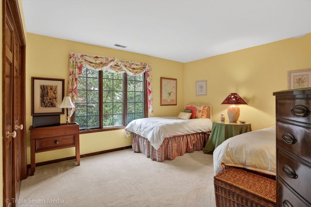 1120 Ponderosa Court, Darien, IL 60561