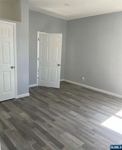 210-212 Temple Street, Paterson, NJ 07522